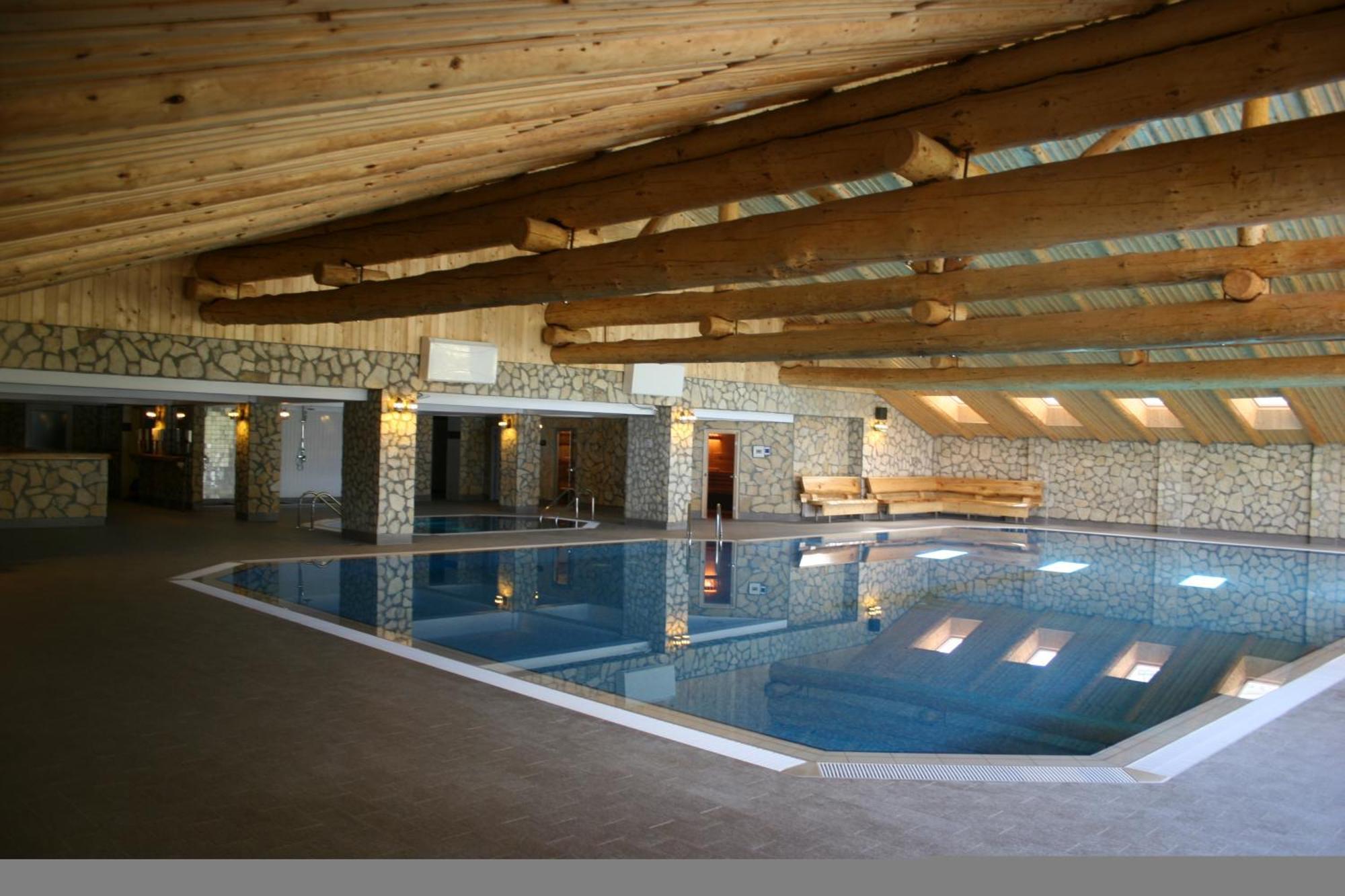 Cheile Gradistei Fundata Resort Εξωτερικό φωτογραφία