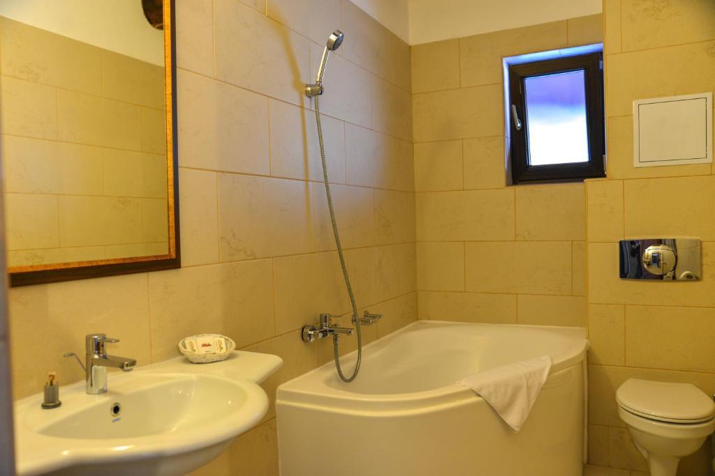 Cheile Gradistei Fundata Resort Εξωτερικό φωτογραφία